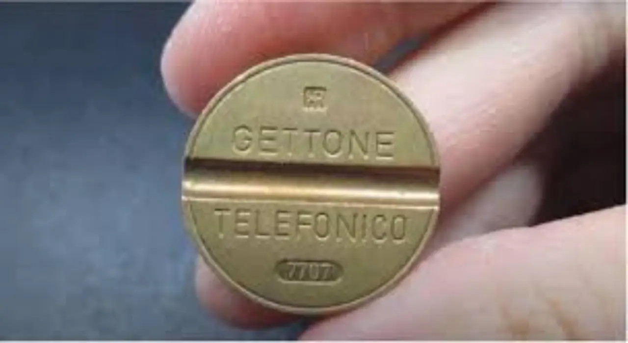Gettoni da tram vintage: se ne hai uno con questa scritta vale mille euro Gettoni da tram vintage: se ne hai uno con questa scritta vale mille euro