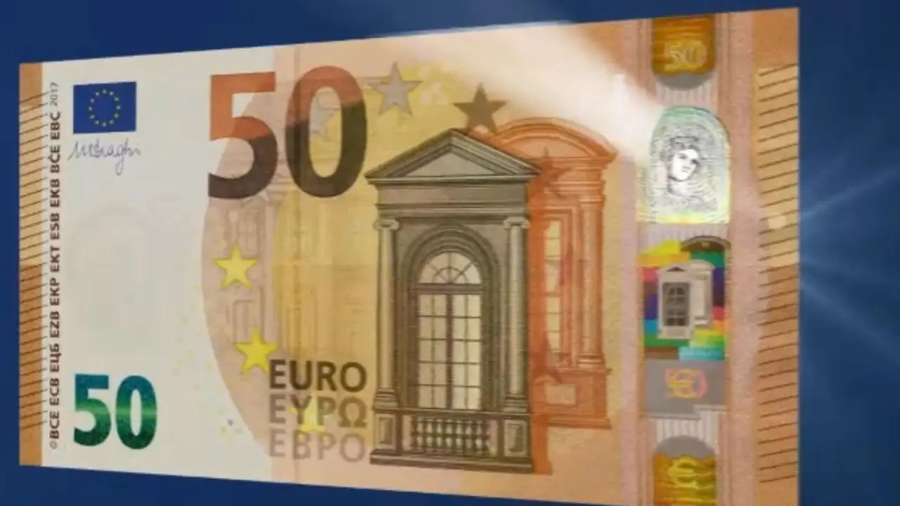 Banconote da 50 € sotto osservazione: la Banca Centrale avverte sui rischi reali Banconote da 50 € sotto osservazione: la Banca Centrale avverte sui rischi reali