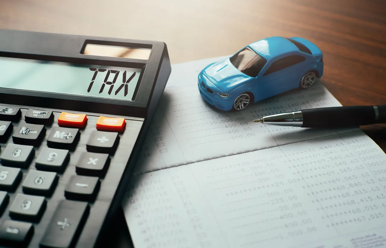 Bollo auto 2025: nuove categorie agevolate per chi ha un’auto elettrica Bollo auto 2025: nuove categorie agevolate per chi ha un’auto elettrica