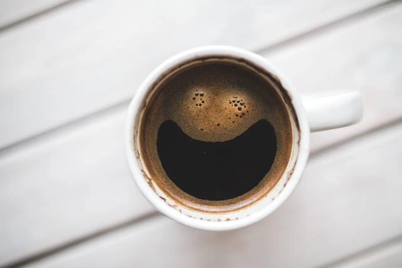 Usa una semplice tazzina di caffè per eliminare i cattivi odori negli armadi oggi Usa una semplice tazzina di caffè per eliminare i cattivi odori negli armadi oggi